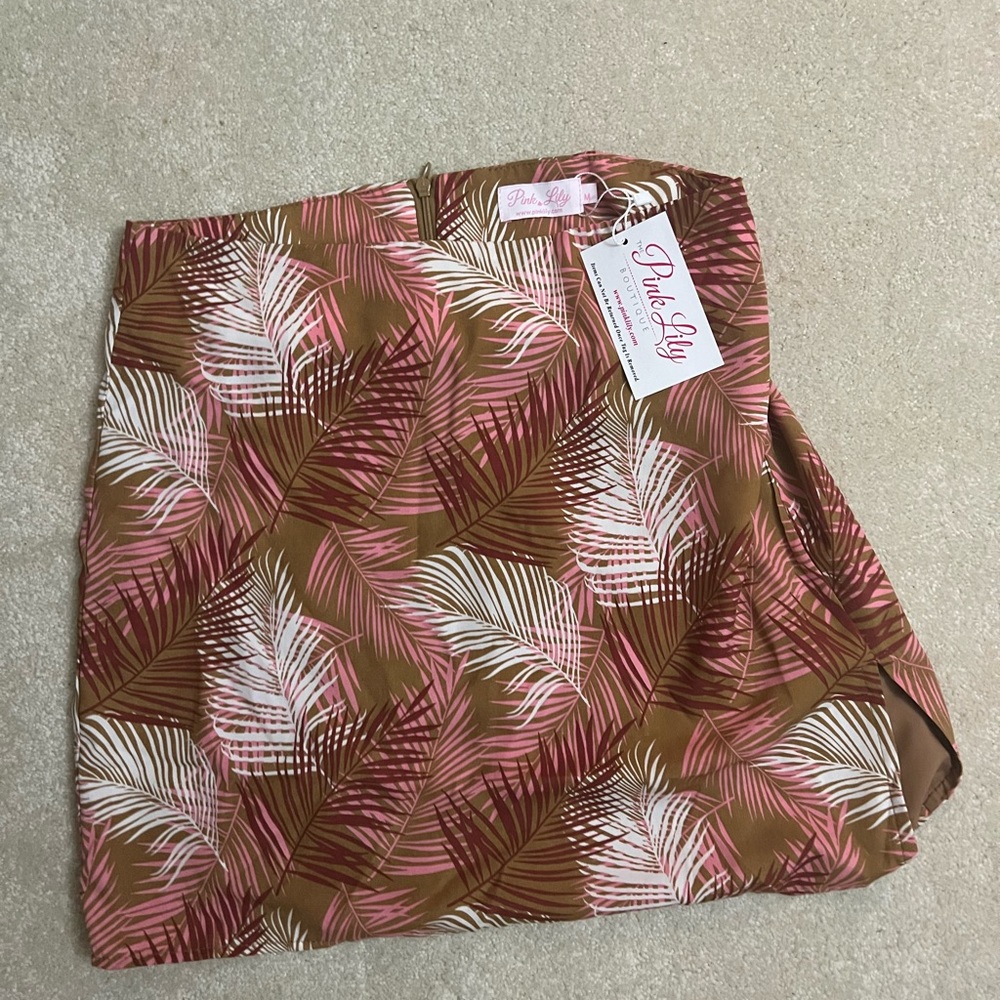 Pink Lily Best Interest At Heart Brown Palm Side Slit Skirt NWT size medium